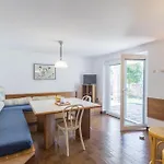 בית נופש Casa Rocco אומאג